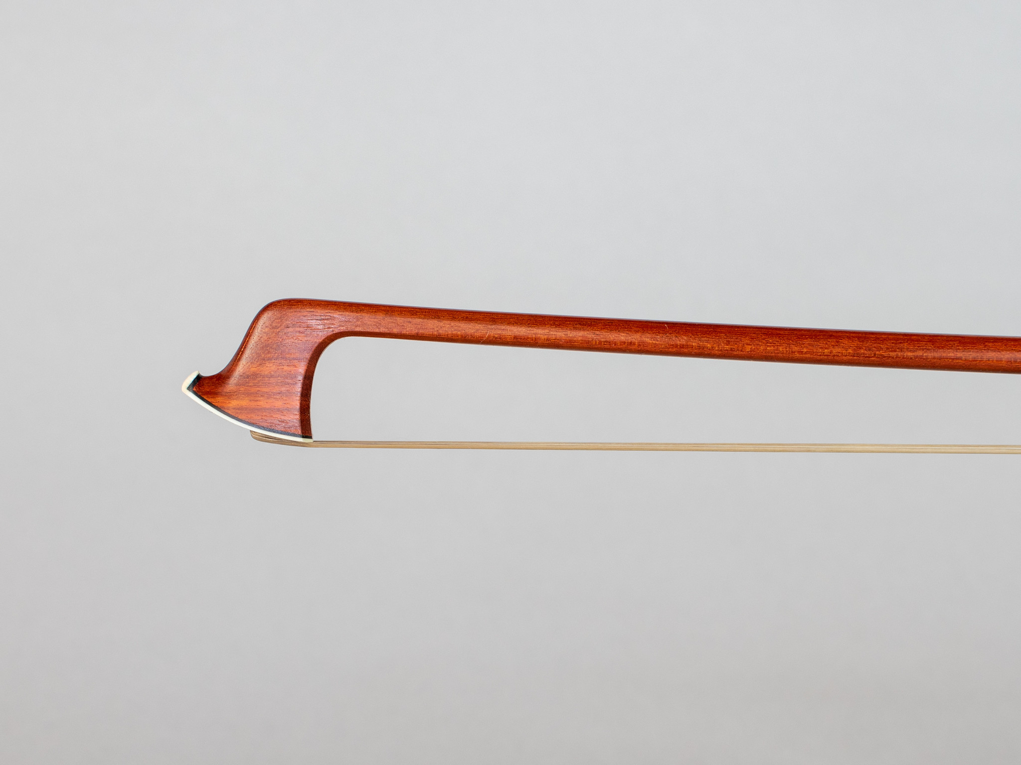Italian Andrea PROIETTI round, flamed Pernambuco violin bow, silver mounted, Louis Simon Pajeot model, 60.5 g, ITALY
