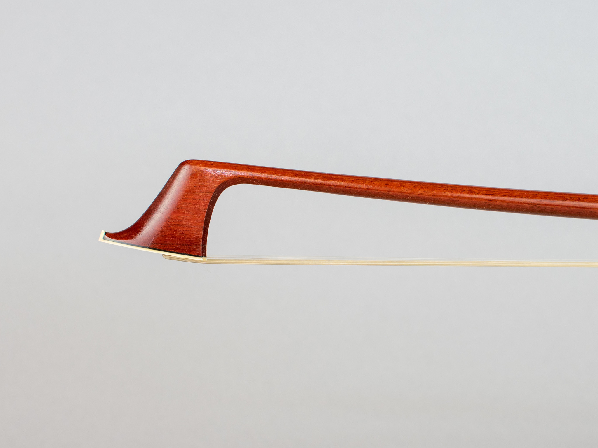 RODERICH PAESOLD ***  master cello bow, gold-mounted, with buffalo horn frog, 2022, GERMANY