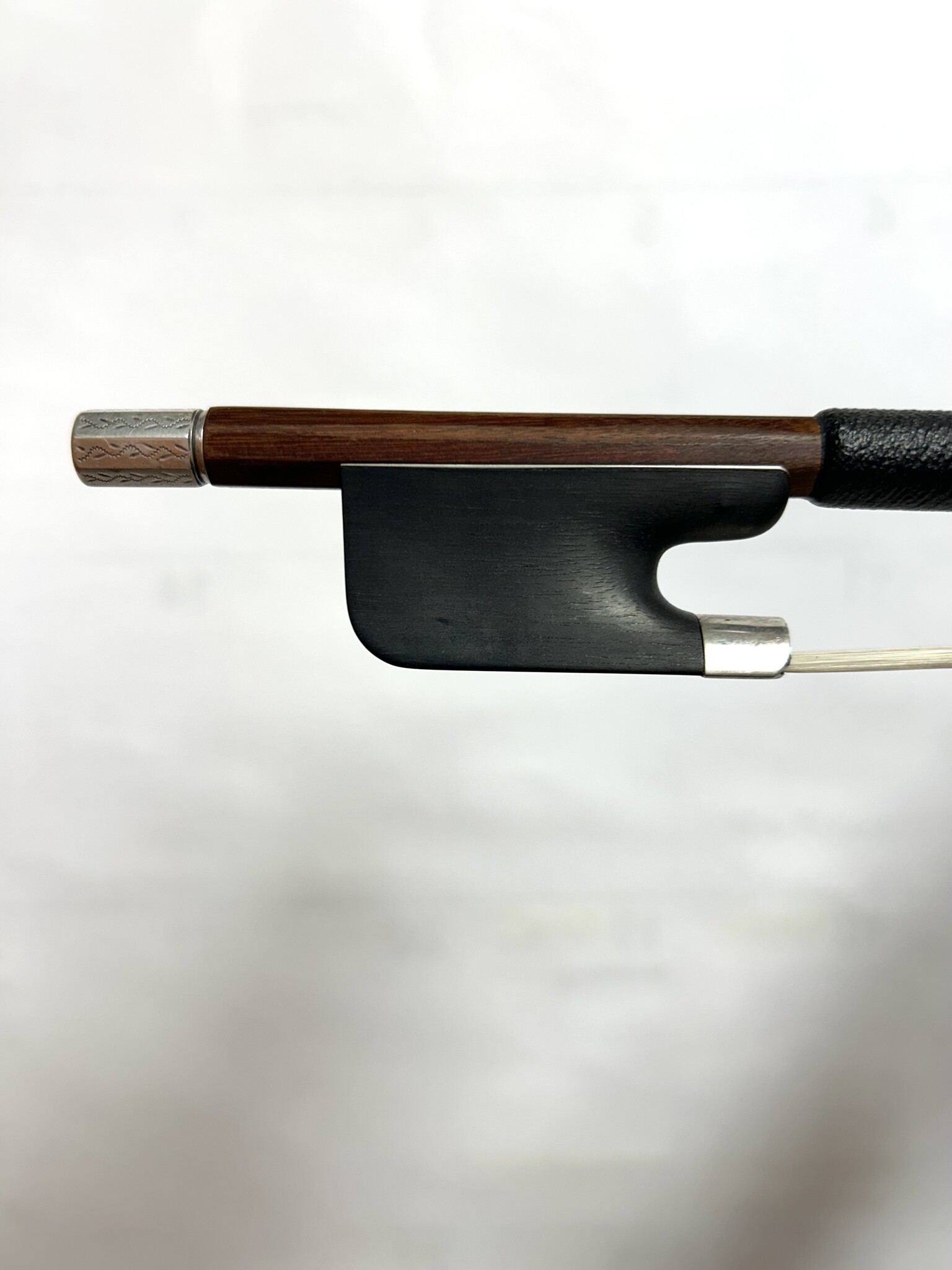 G.A. PFRETZSCHNER cello bow, engraved silver, 78 grams | Metzler Violins