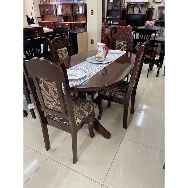 Kitchen Table - 4 Chairs w/ Carving