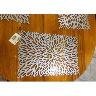 Table Mat Silver w/design  48712