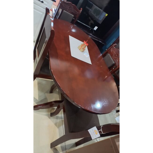 Kitchen Table - 4 Chairs w/ Carving