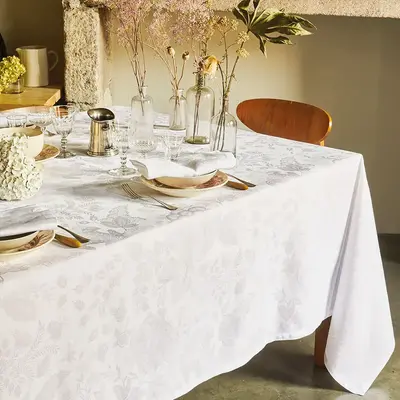 Garnier-Thiebaut Mille Giverny Blanc 69" x 100" Tablecloth