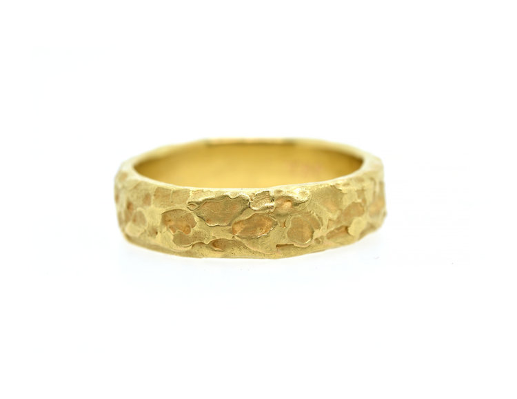 TAP Men's Liquid Texture Gold Band