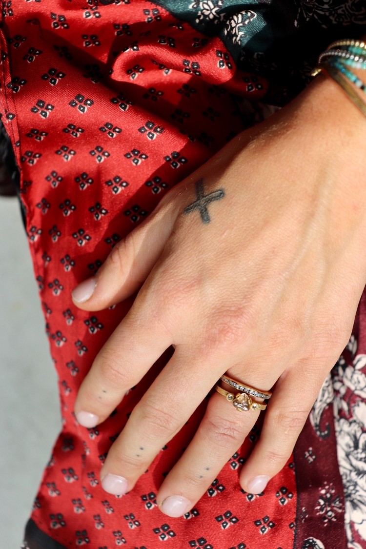 TAP Irregular Channel Set Diamond Band 18k Rose Gold