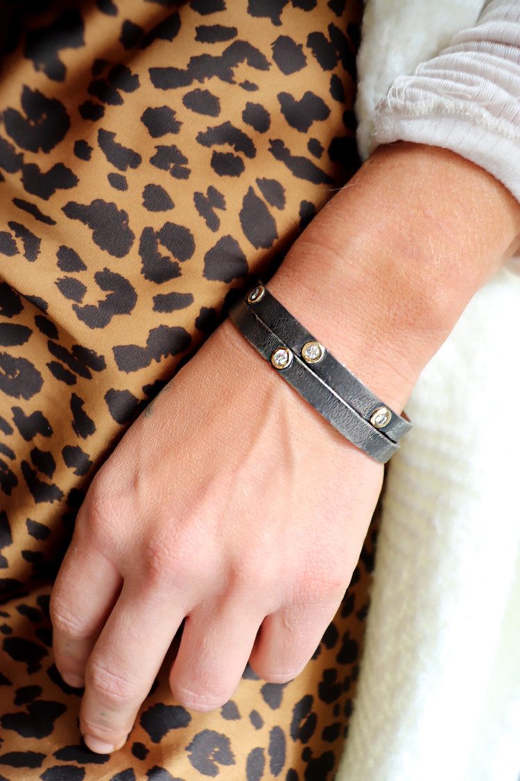 CFJ Fusion Single Bezel-Set Oxidized Diamond Cuff