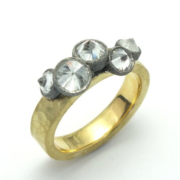 TAP Inverted Five Diamond Hammered Band Ring