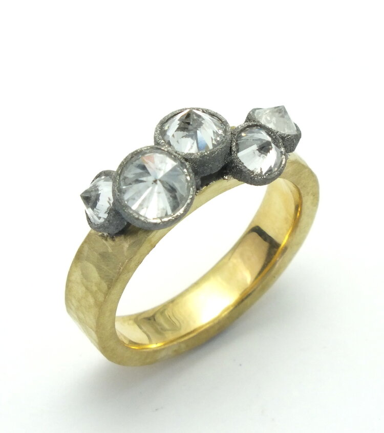 TAP Inverted Five Diamond Hammered Band Ring