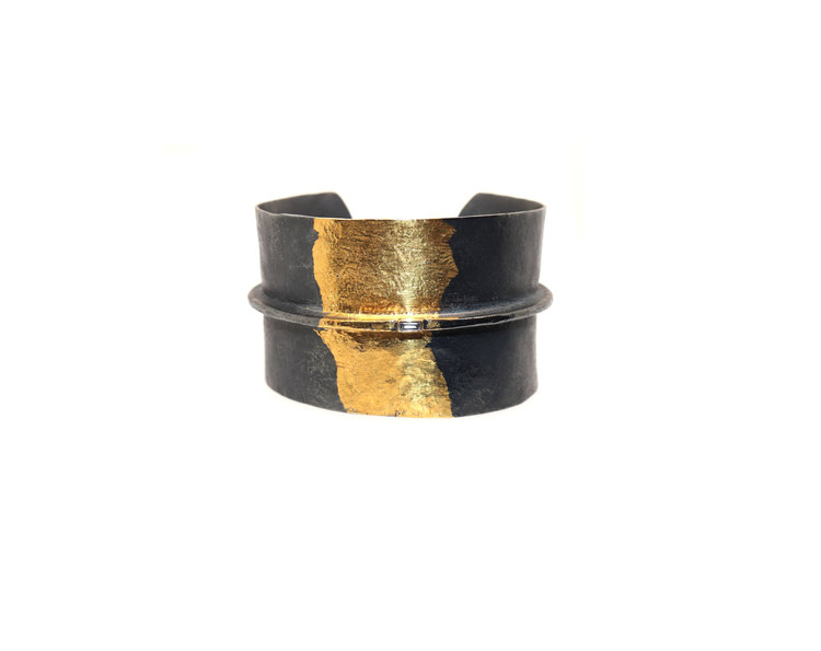 CFJ Fusion Horizontal Cuff 1.5 w Baguette