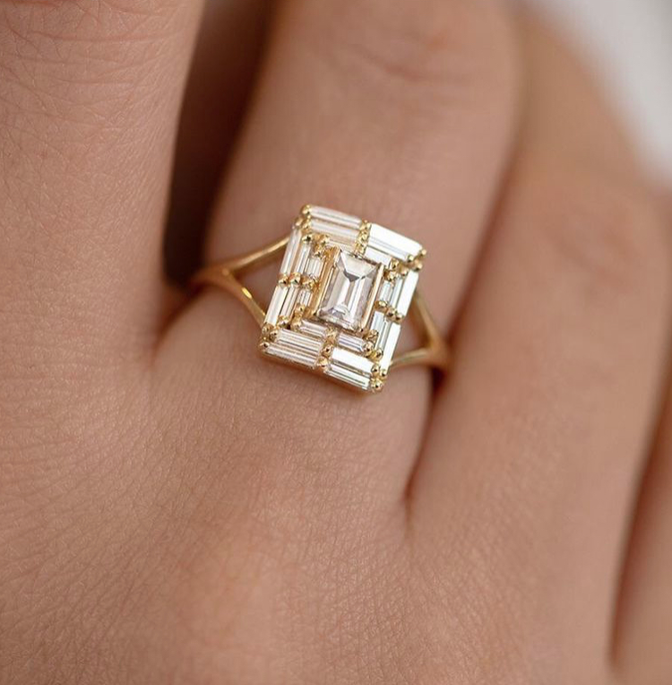 Artemer Baguette Diamond Temple Ring