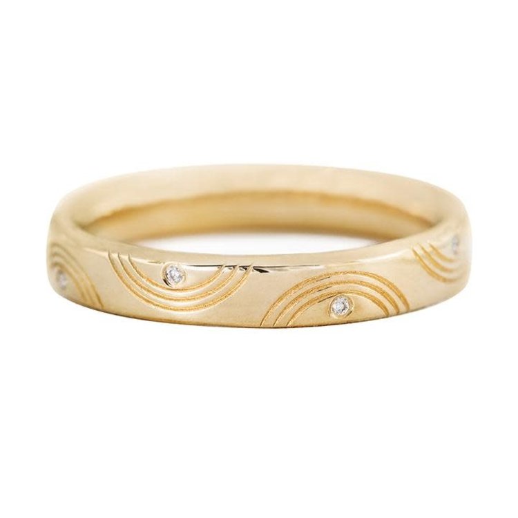 Artemer Wavy Diamond Wedding Ring