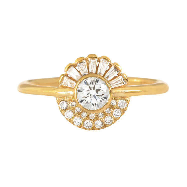 Artemer Round Diamond Ring with Pave & Tapered Diamond Halo