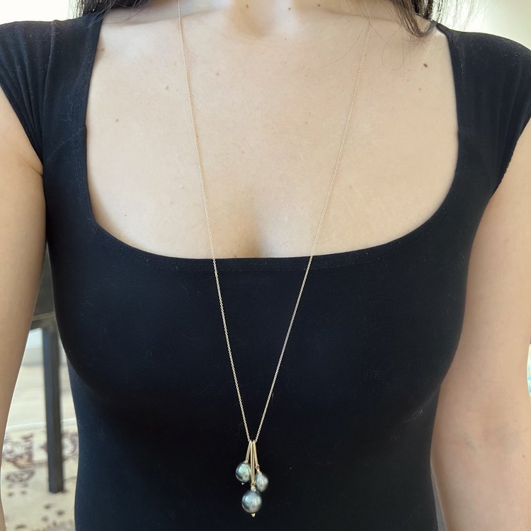 Dana Kellin Three Grey Pearl Dangling Long Chain Necklace