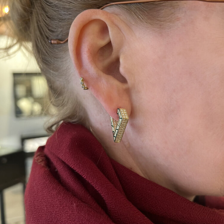 Dries Criel Yellow Gold Green Brute Diamanti Maxi Earrings