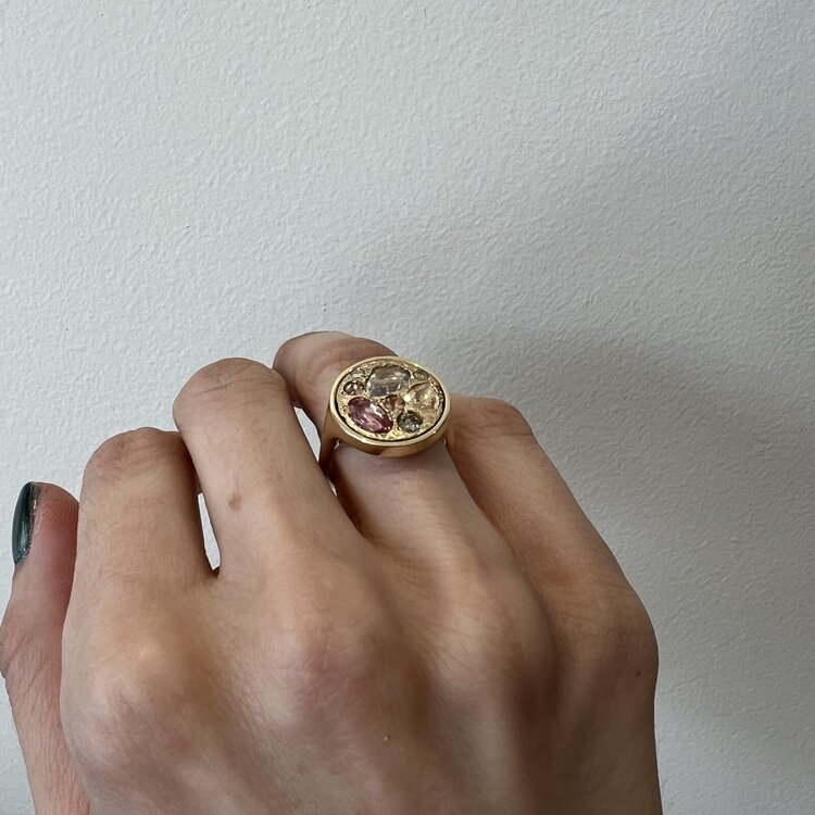 Miles McNeel Large Diamond, Yellow and Pink Sapphire Circle Yellow Gold Ring