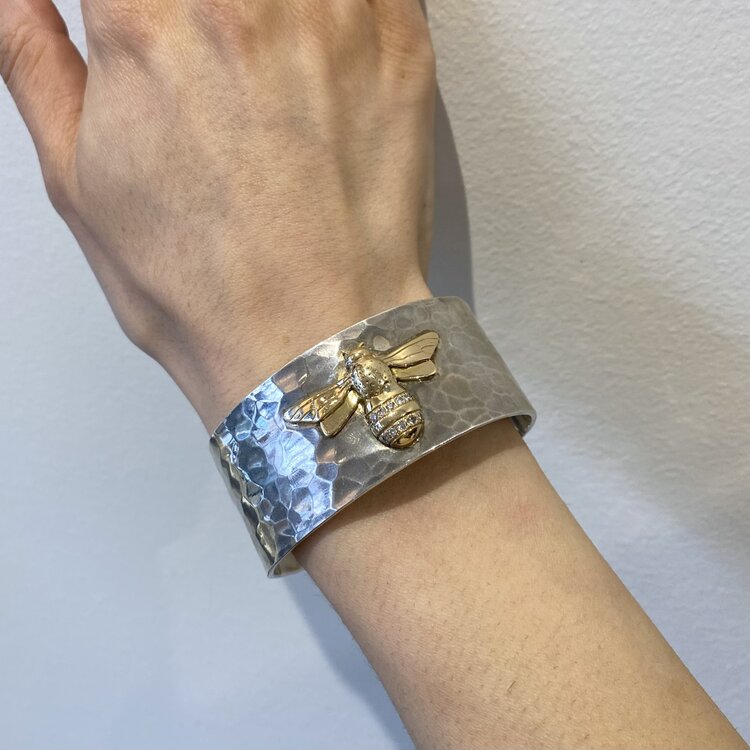 CFJ Bees Mixed Hammered Oxidized Diamond Bombus Cuff 1"