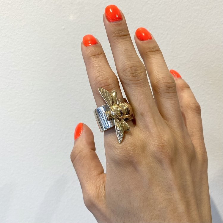 CFJ Bees Bombus Cigar Band Mixed Metal Ring