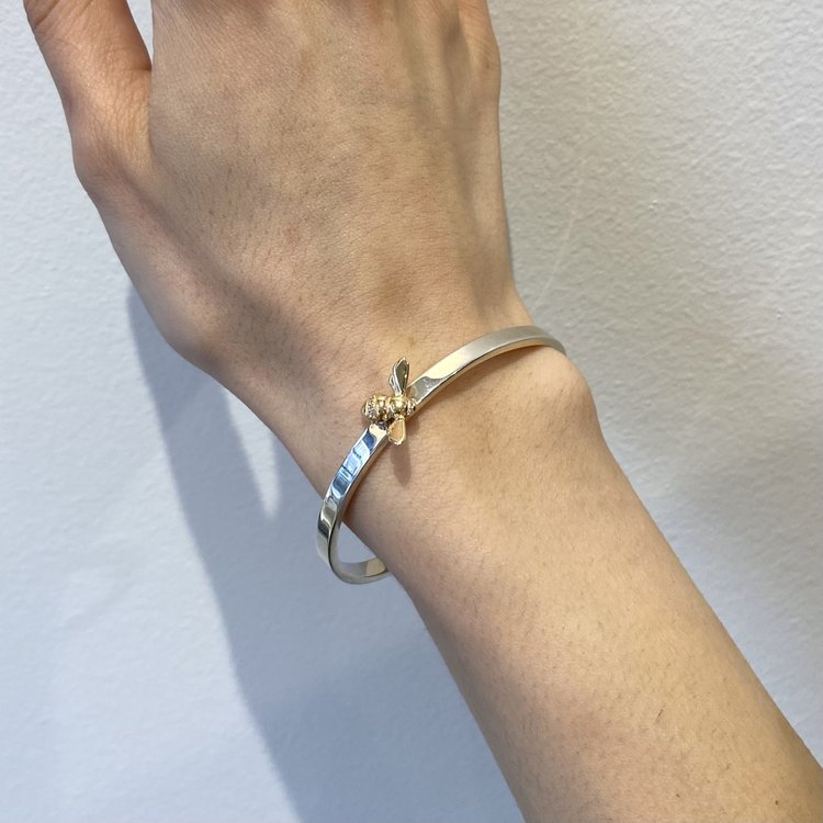 CFJ Bees Mixed-Metal Satin Silver Pave Diamond Tiny Bee Cuff
