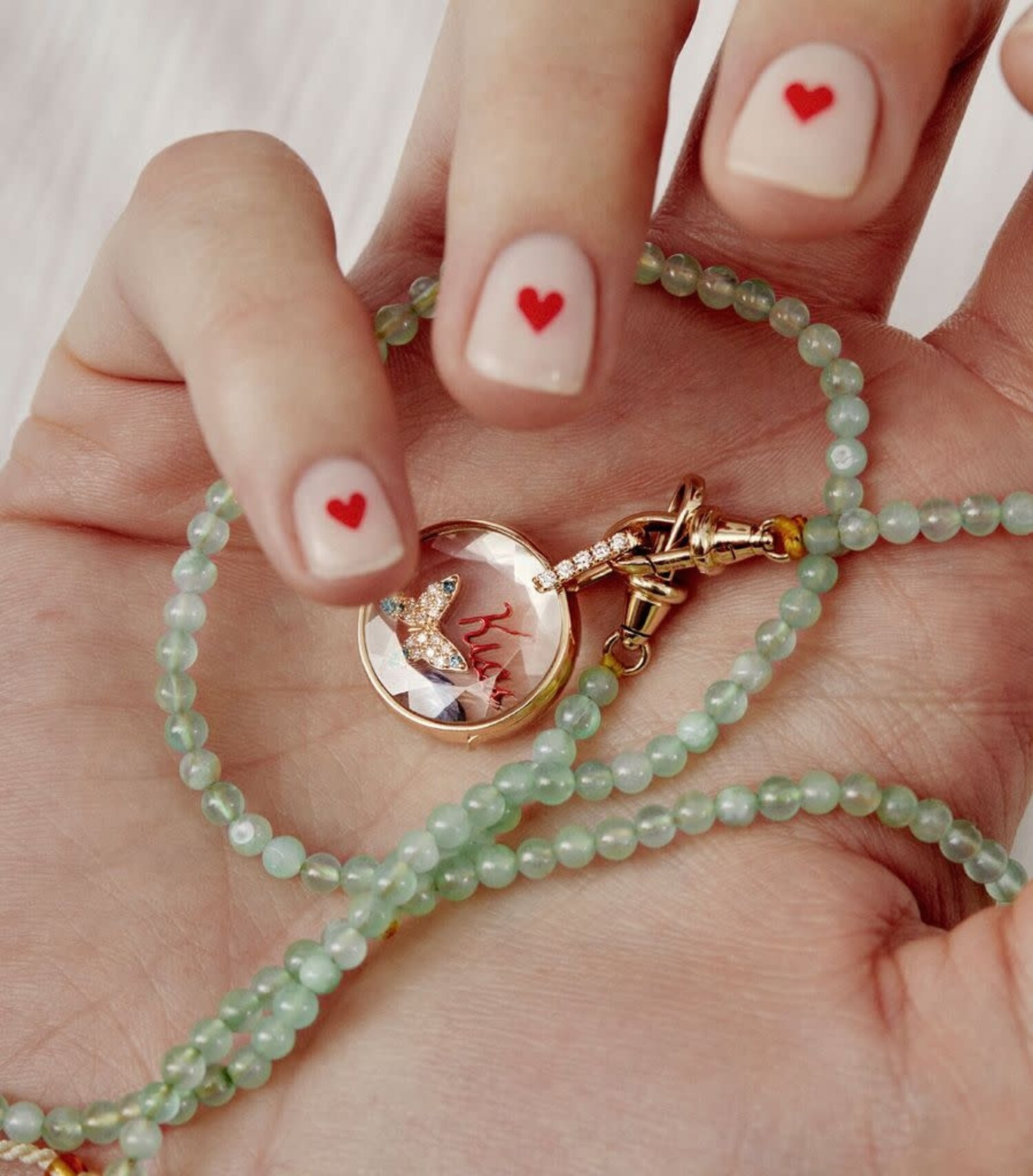 Round shaped deals gold lockets