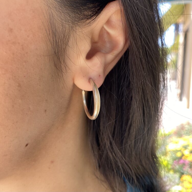 TBK Jewelry Medium Silver Hoop Earrings