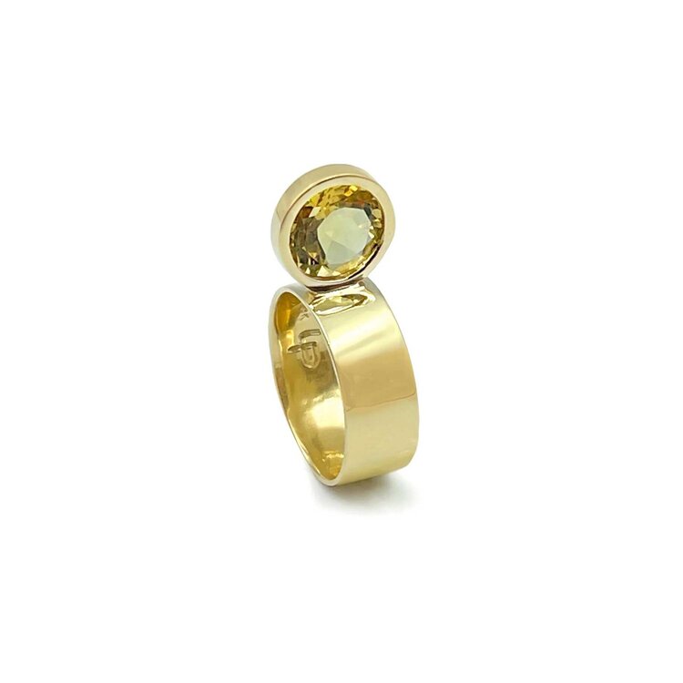 Leslie Paige Round Citrine Yellow Gold Perched Ring