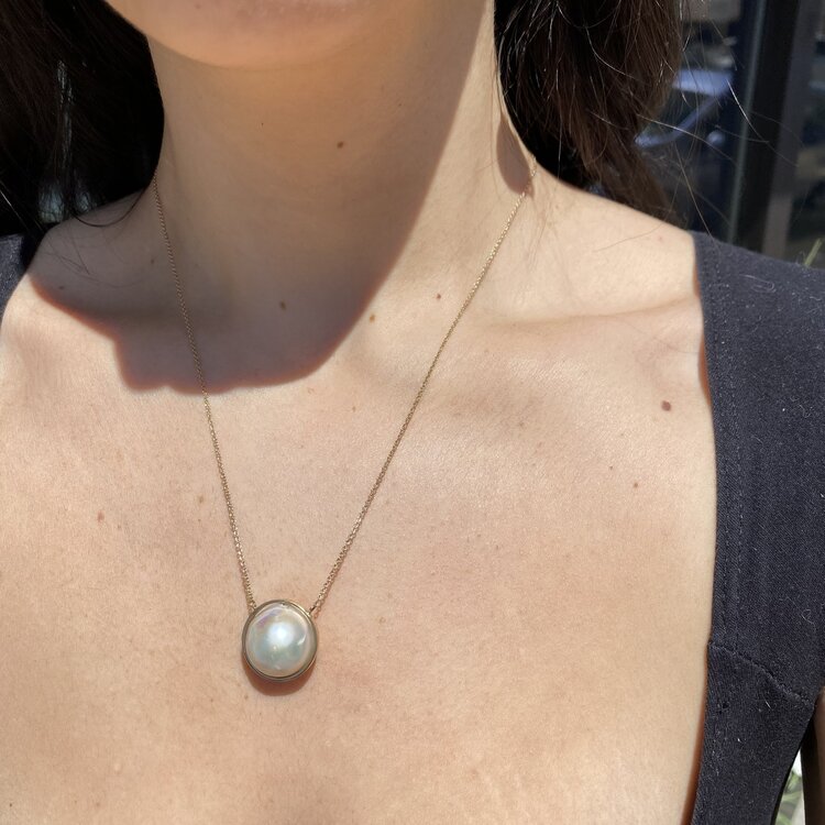 Leslie Paige Single Bezel Set Pearl Necklace