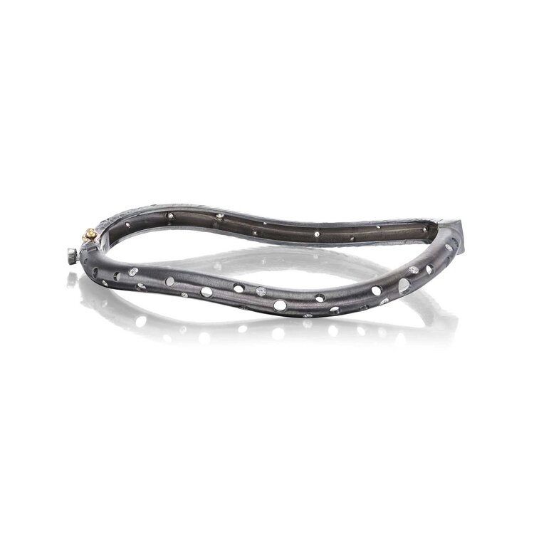 Dana Bronfman Concave Wavy Hammered Oval Hinged Bangle Rhodium-Plated