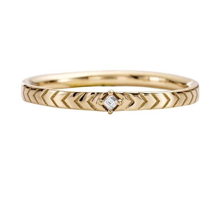 Artemer Engraved Geometric Wedding Ring with a Carre Diamond