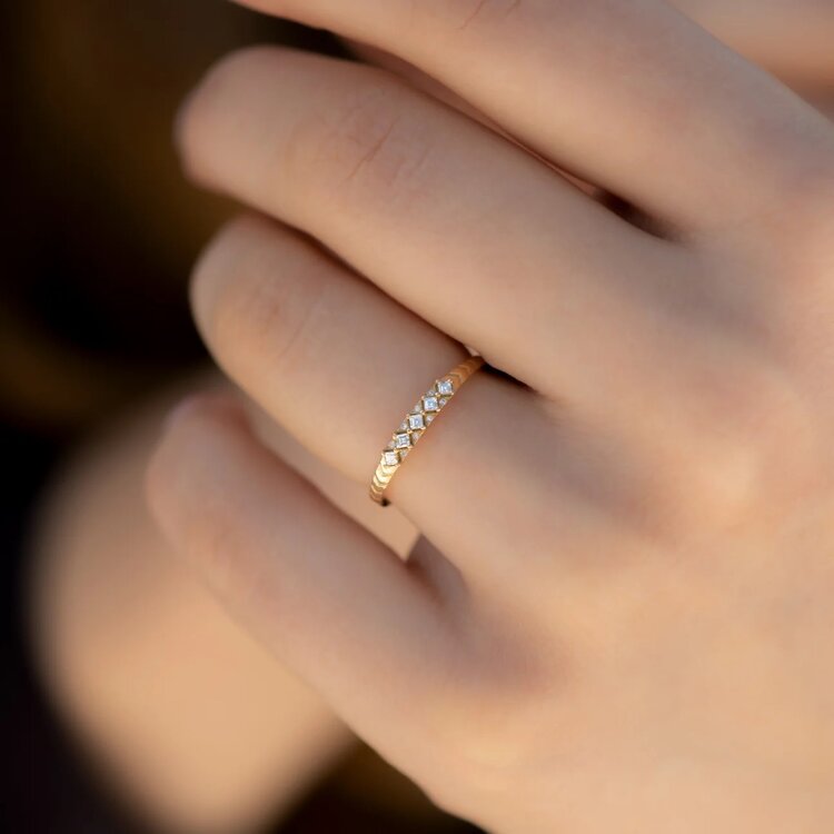 Artemer Engraved Chevron Pattern Wedding Band with Carre Diamonds