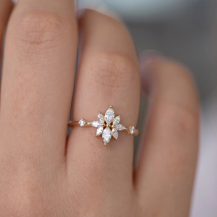 Artemer Diamond Flower Cluster Ring