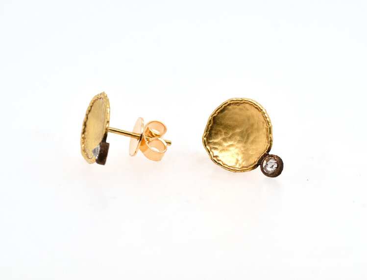 TAP Hammered Gold Irregular Disc Stud Earrings with Inverted Diamonds