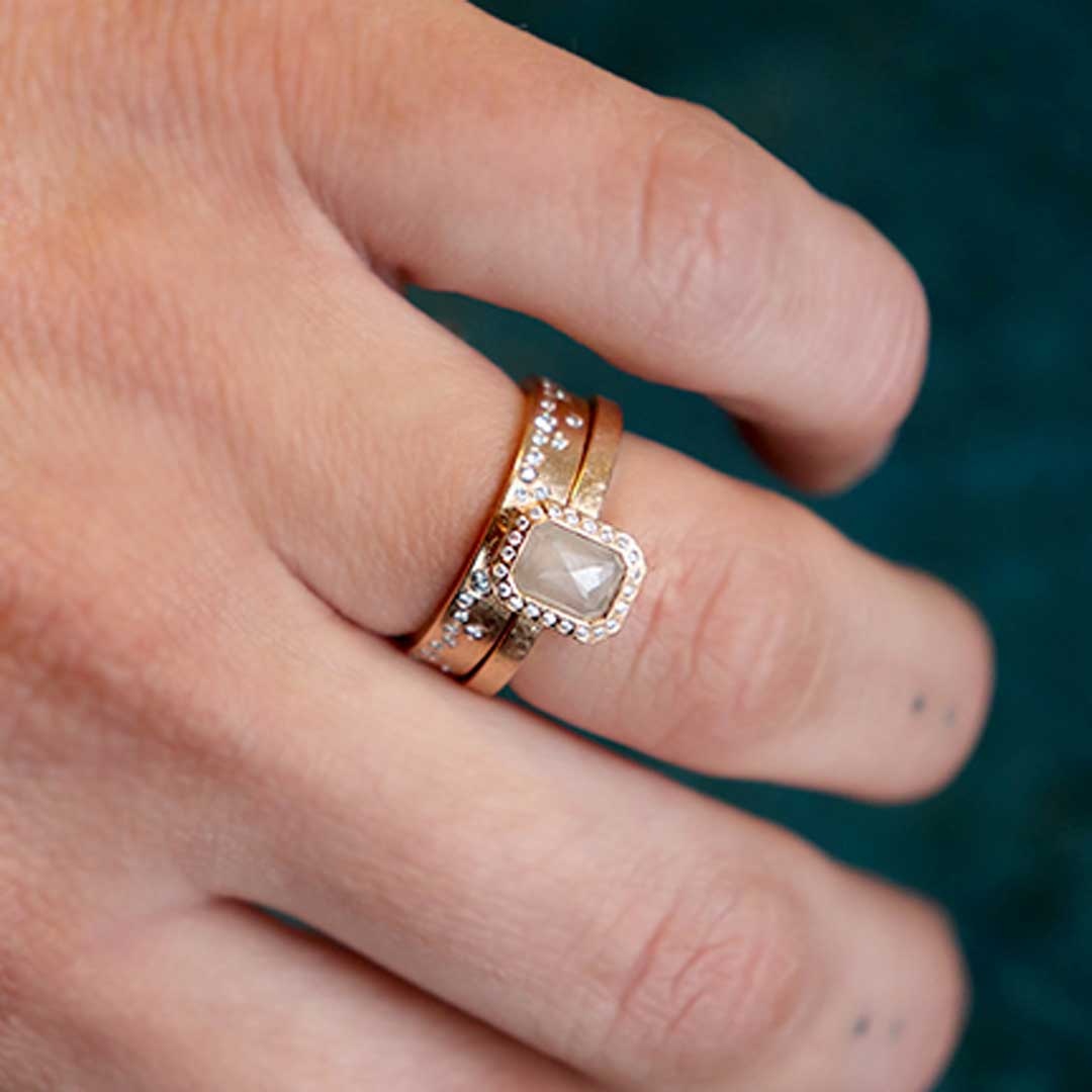 Rose Gold Wedding Bands: Benefits, Styles & Tips