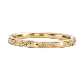 Artemer Engraved Golden Sun Pattern Wedding Band