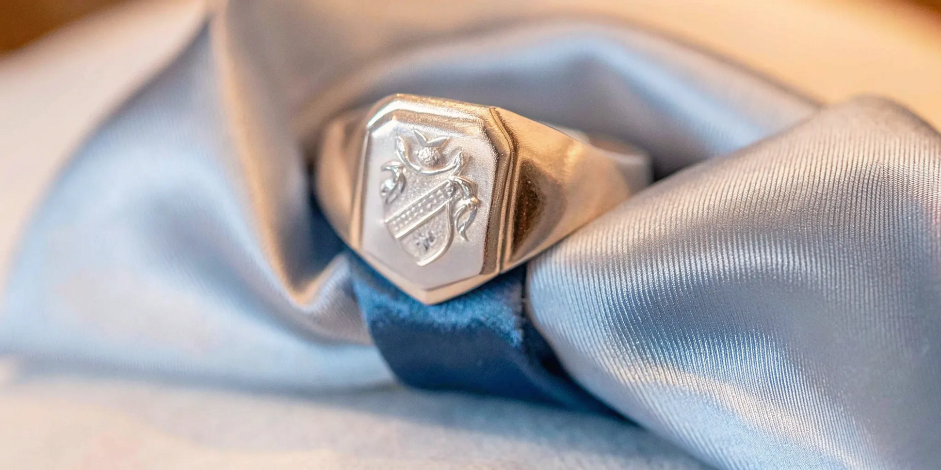 Monogramed Signet Rings Men Custom Signet Rings for Men: A Complete Guide - Element 79 Contemporary ...