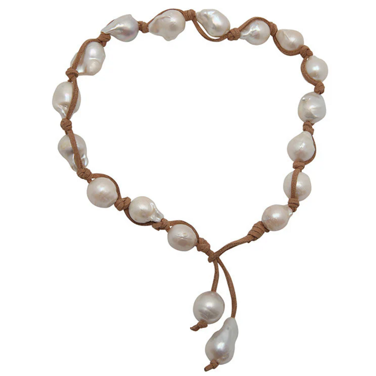 Knotty Short White On Tan