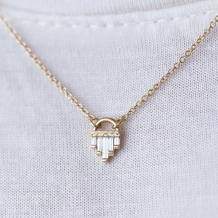 Artemer Art Deco Diamond Necklace with Baguette Cut Diamonds - S