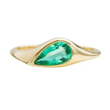 Artemer Solitaire Engagement Ring with a Pear Cut Emerald