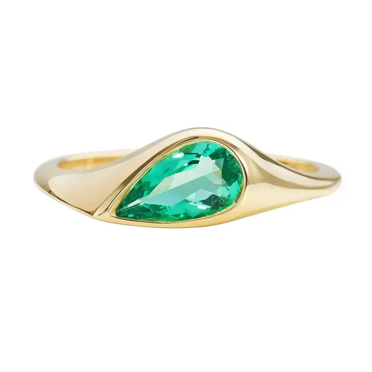 Artemer Solitaire Engagement Ring with a Pear Cut Emerald