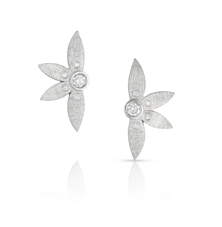 Alishan Half Petal Platinum Flower Studs