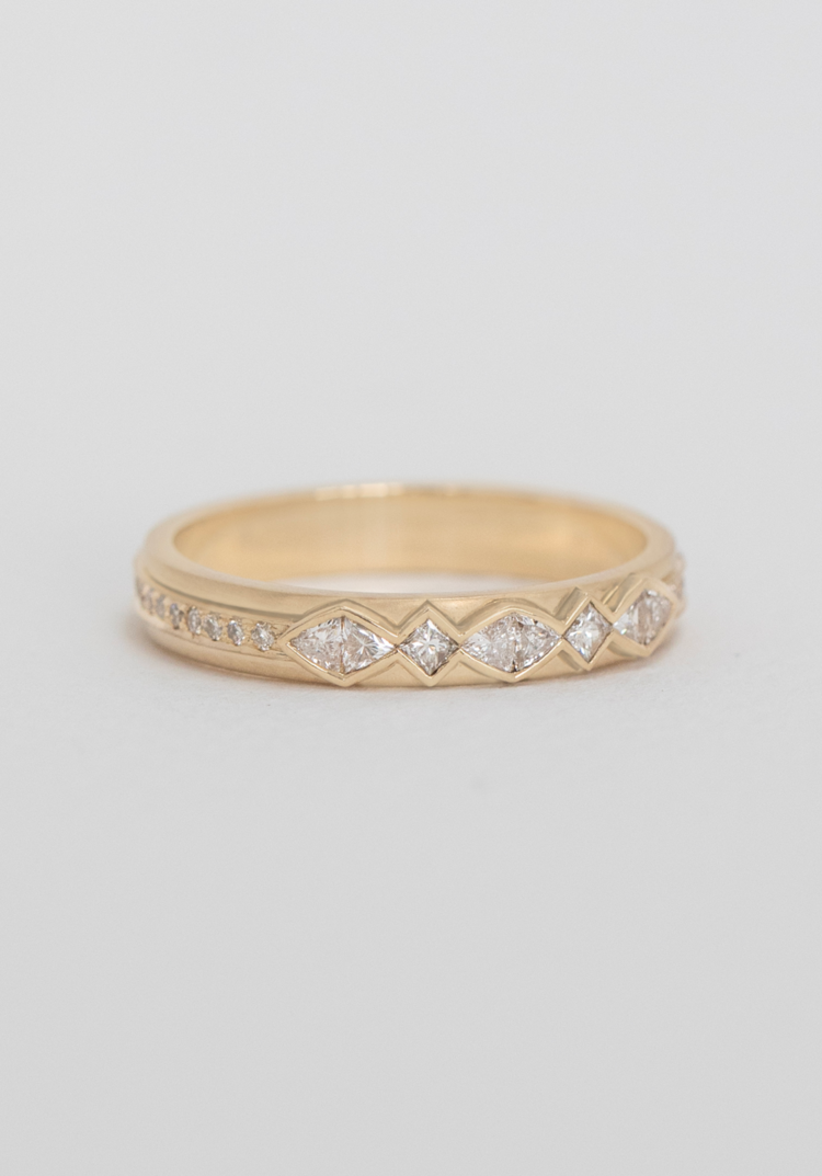 Celine d'Aoust Trillion diamonds band ring