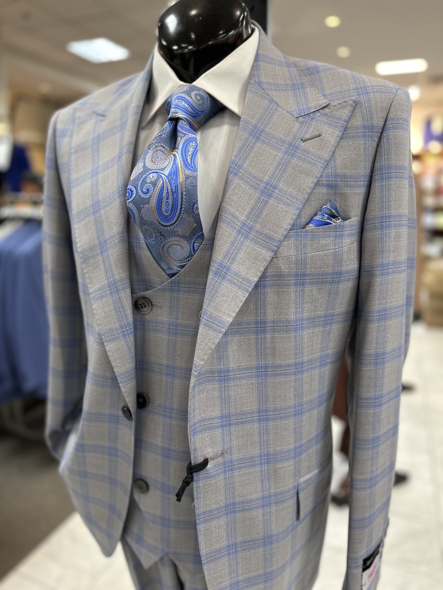 Tiglio Tiglio Window Pane Vested Suit (Orvietto) - The City Warehouse