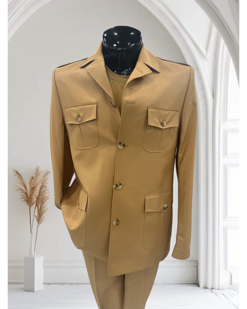Leonardo Safari Suit Slim Fit
