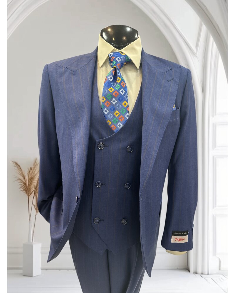 Tiglio Tiglio Gaberdine Pinstripe Vested Suit (Orvetto)