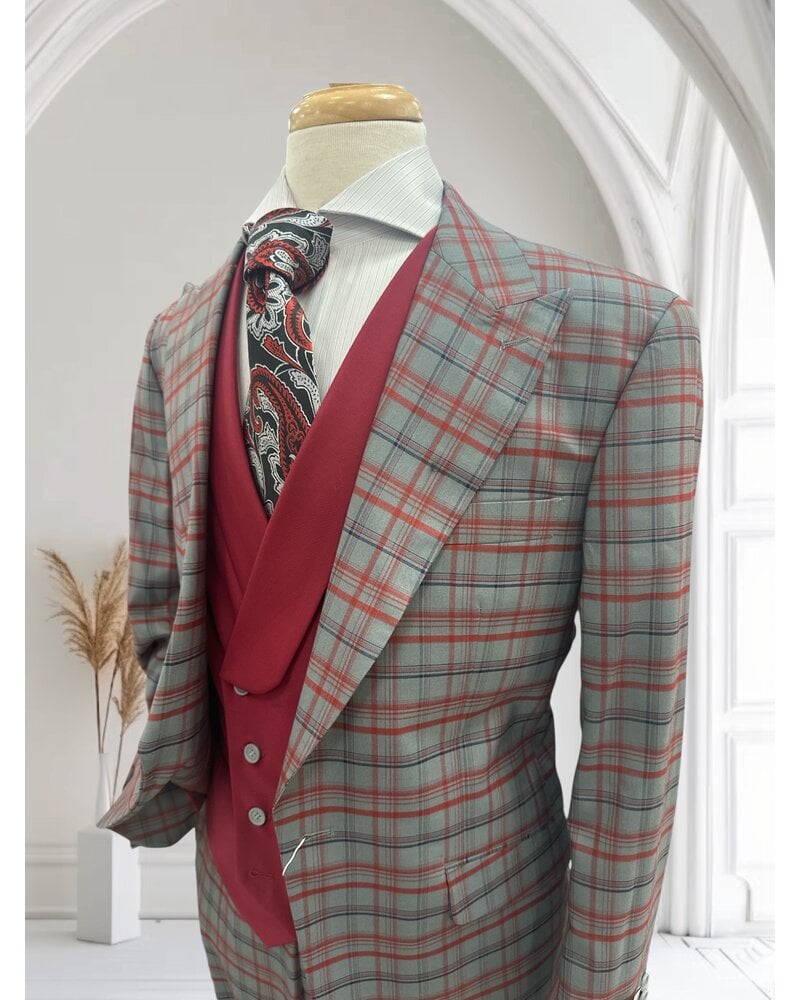 Saboo 1B Plaid Suit W/Solid Vest