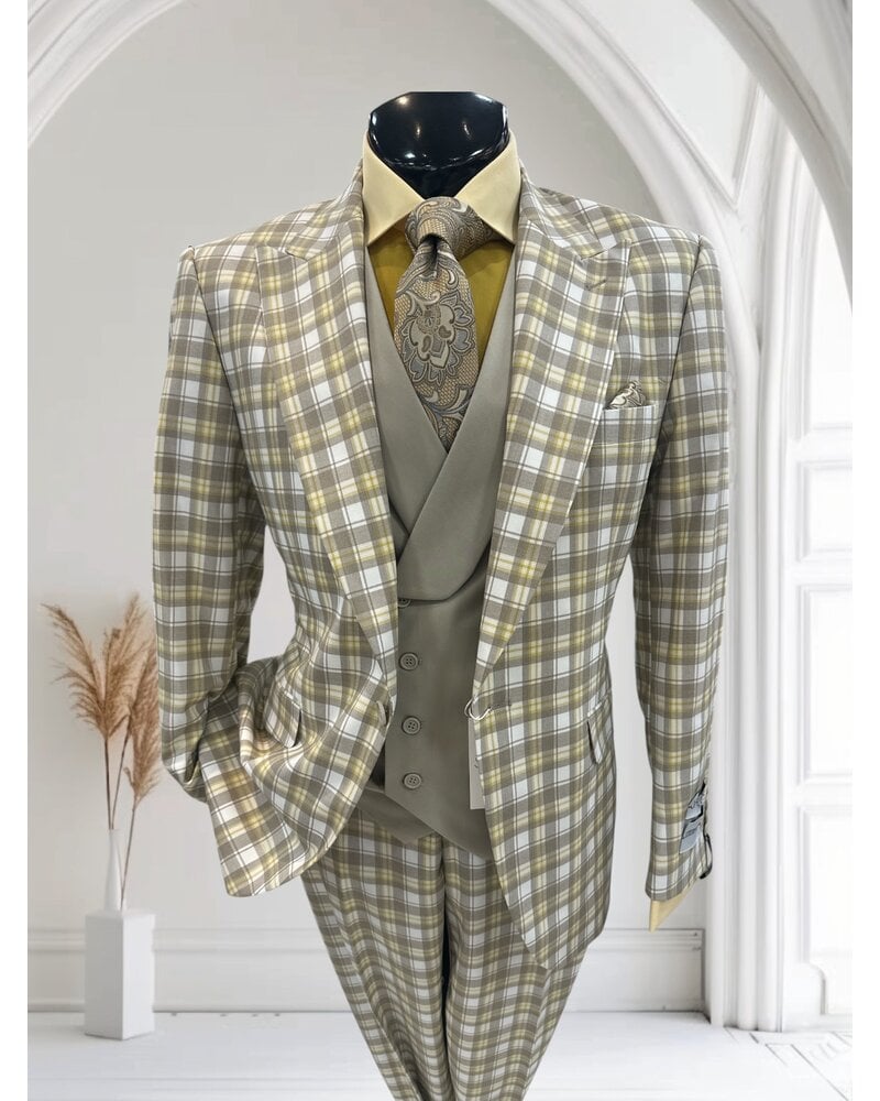Saboo 1B Plaid Suit W/Solid Vest