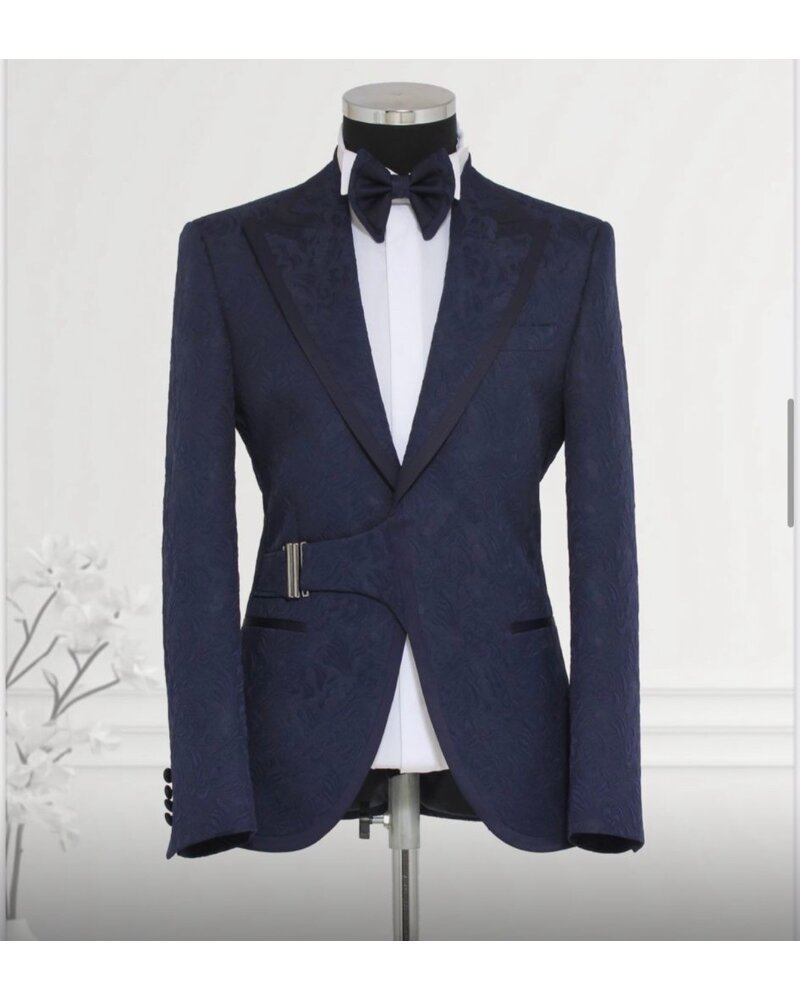 Masculini Masculini Peak Lapel Paisley Buckle Suit