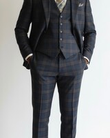 Tiglio Tiglio Wide Peak Lapel Plaid Vested Suit