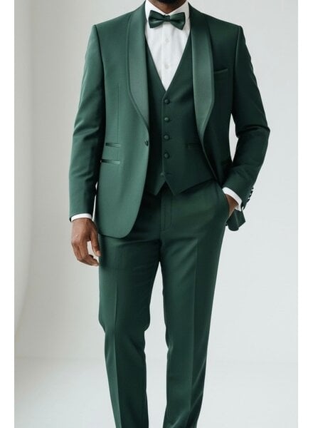 Fetti Curved Shawl Lapel Vested Tuxedo W/Bow Tie