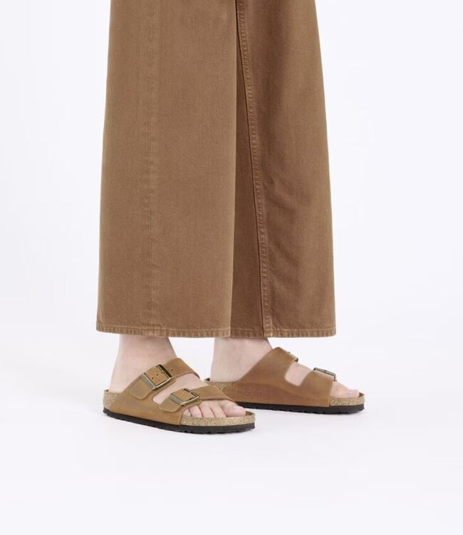 BIRKENSTOCK Sandales - BIRKENSTOCK-ARIZONA- OILED LEATHER-COGNAC-1028272