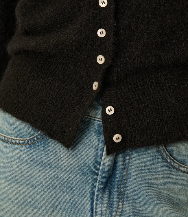 DES PETITS HAUTS DES PETITS HAUTS-BETTY